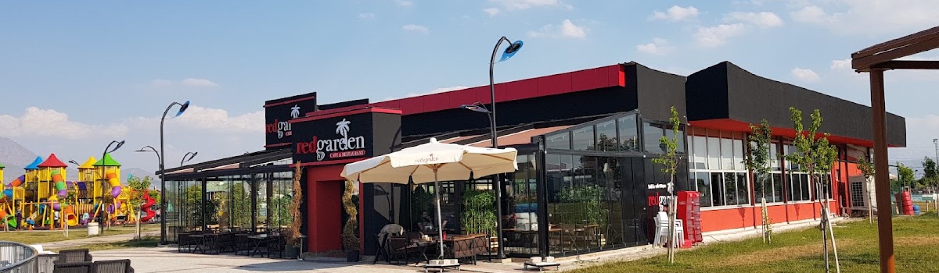Red Garden Cafe & Restaurant
