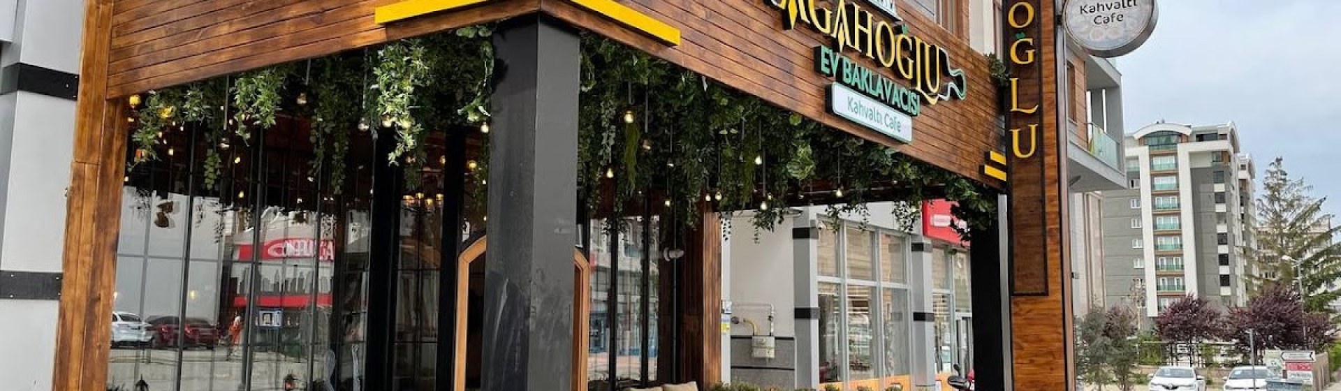 AGAHOĞLU EV BAKLAVACISI VE MANTI EVİ