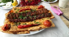 Beyti kebap salonu KEBAPÇI NİYAZİ USTA