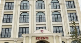 HOTEL EDEN'S