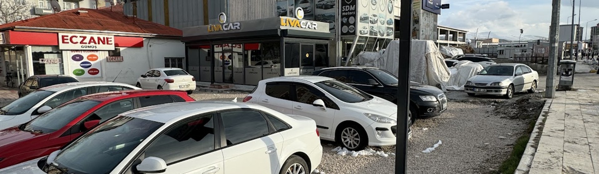 VAN OTO KİRALAMA LİVA CAR