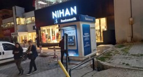 Nihan | Van