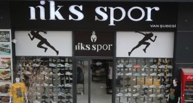 Niks Spor Van Branch