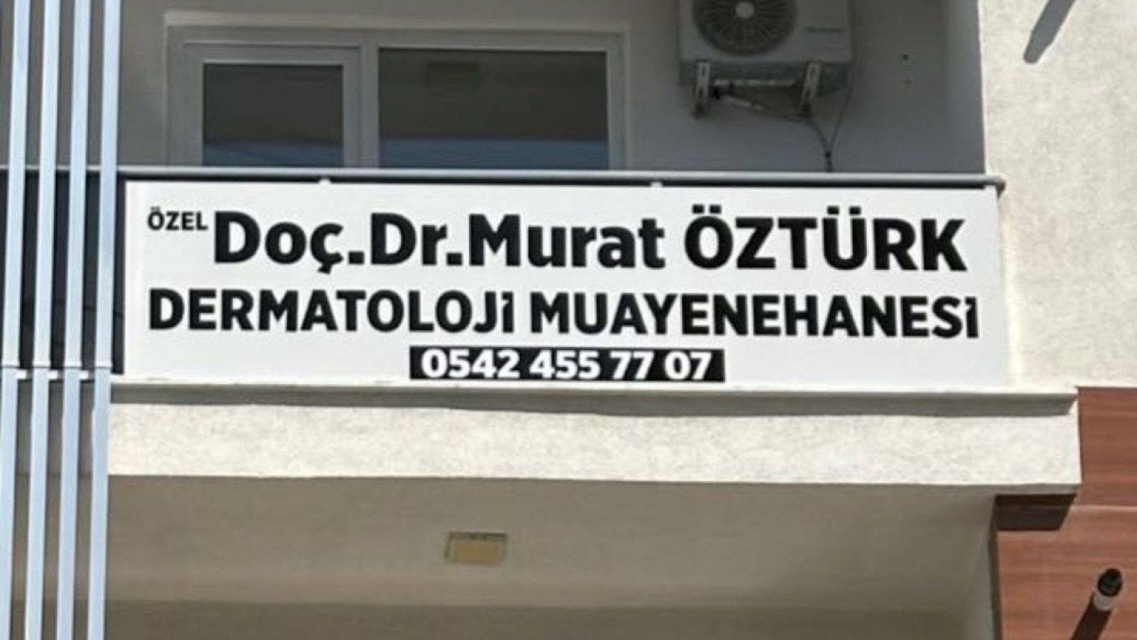 Doç. Dr. Murat Öztürk Dermatoloji Kliniği