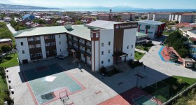 Bahçeşehir Koleji